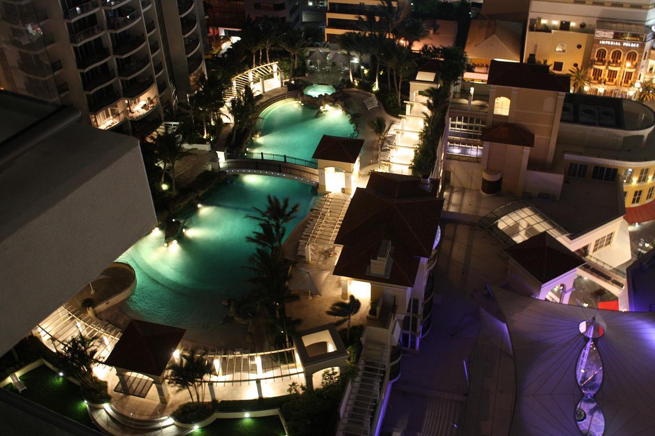 דירות גולד קוסט Peepsleep Chevron Towers מראה חיצוני תמונה